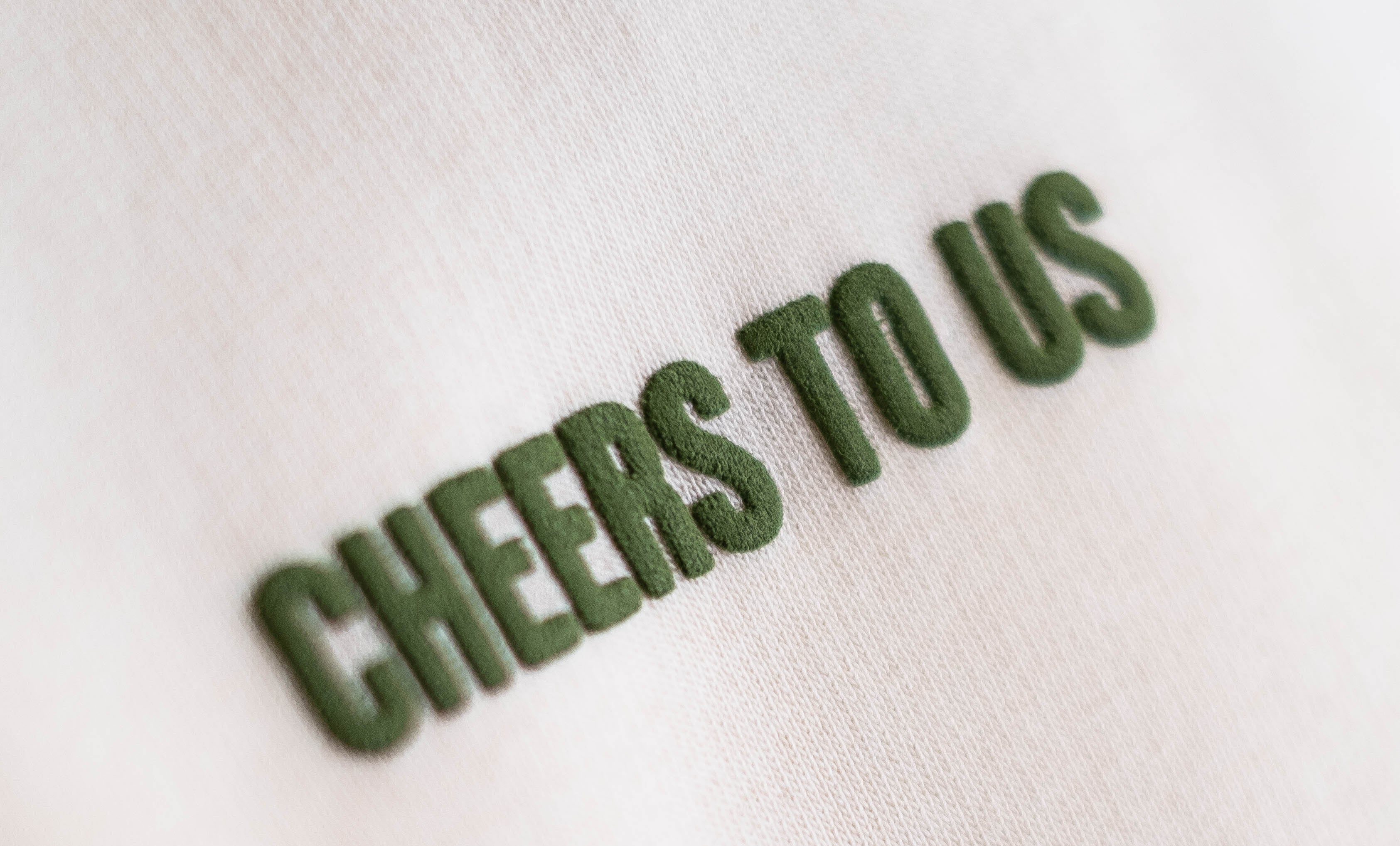 Oversized Hoodie „Finally Free“ - Beige