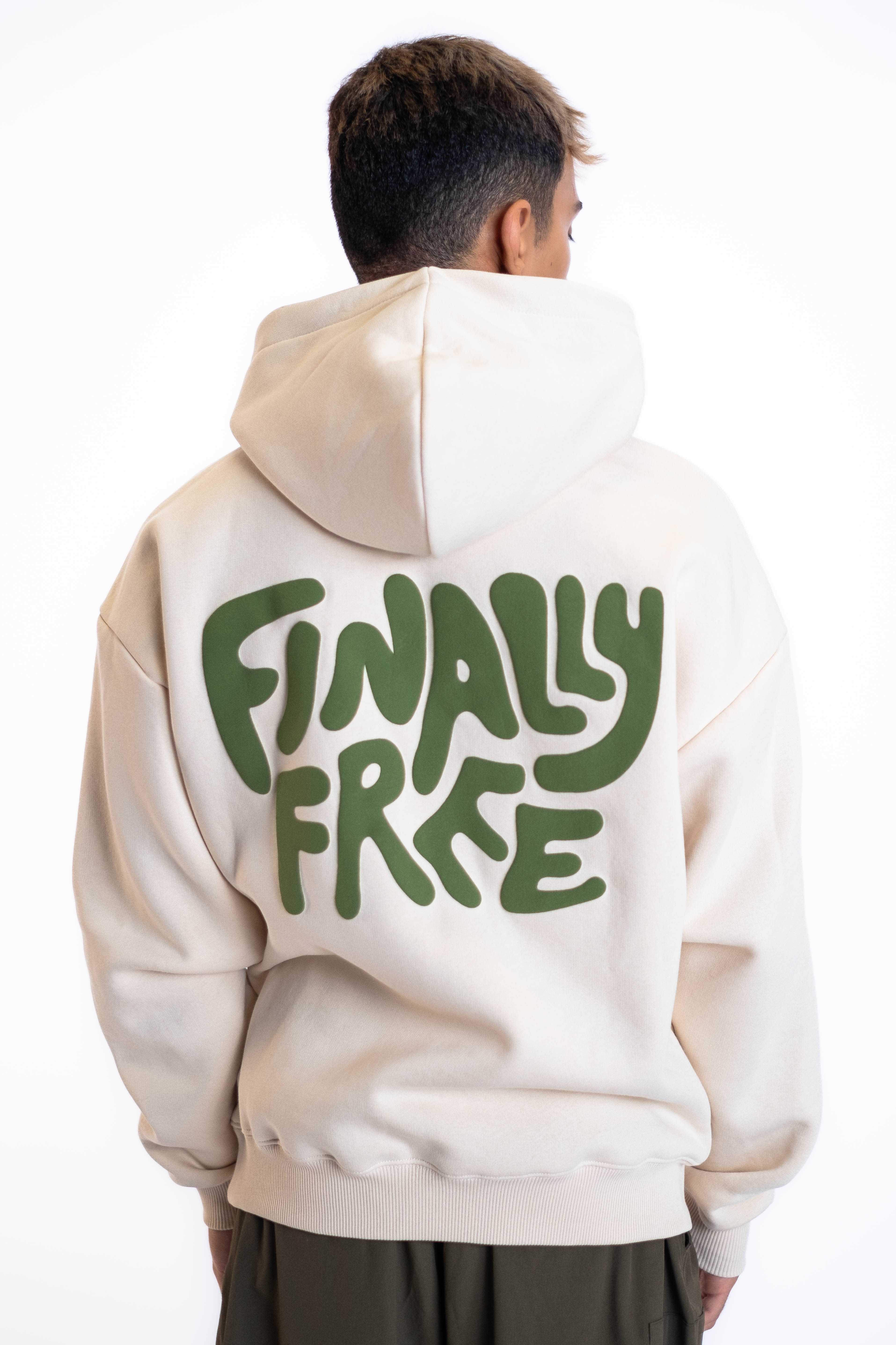 Oversized Hoodie „Finally Free“ - Beige