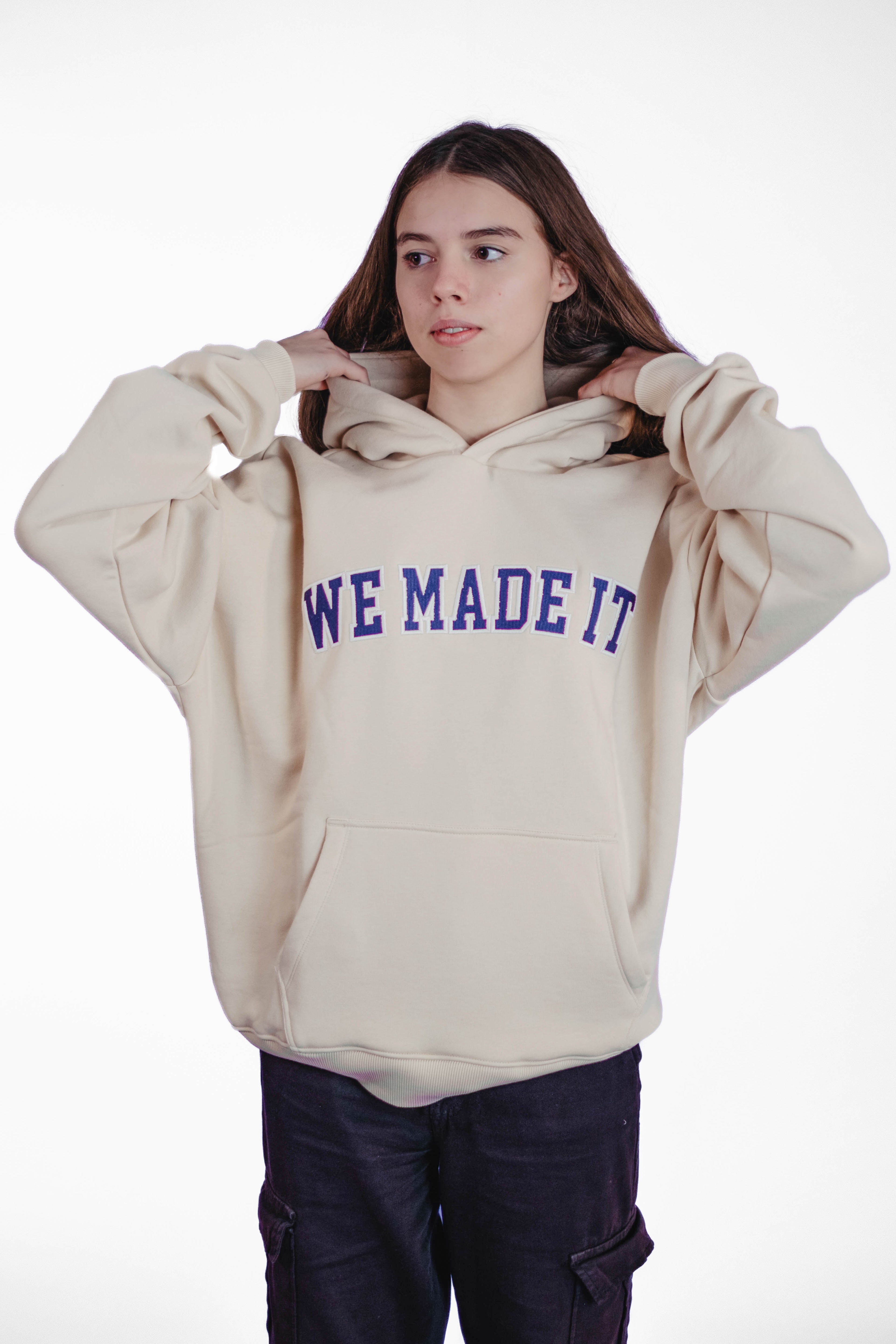 Oversize Hoodie „We made it“ - Beige