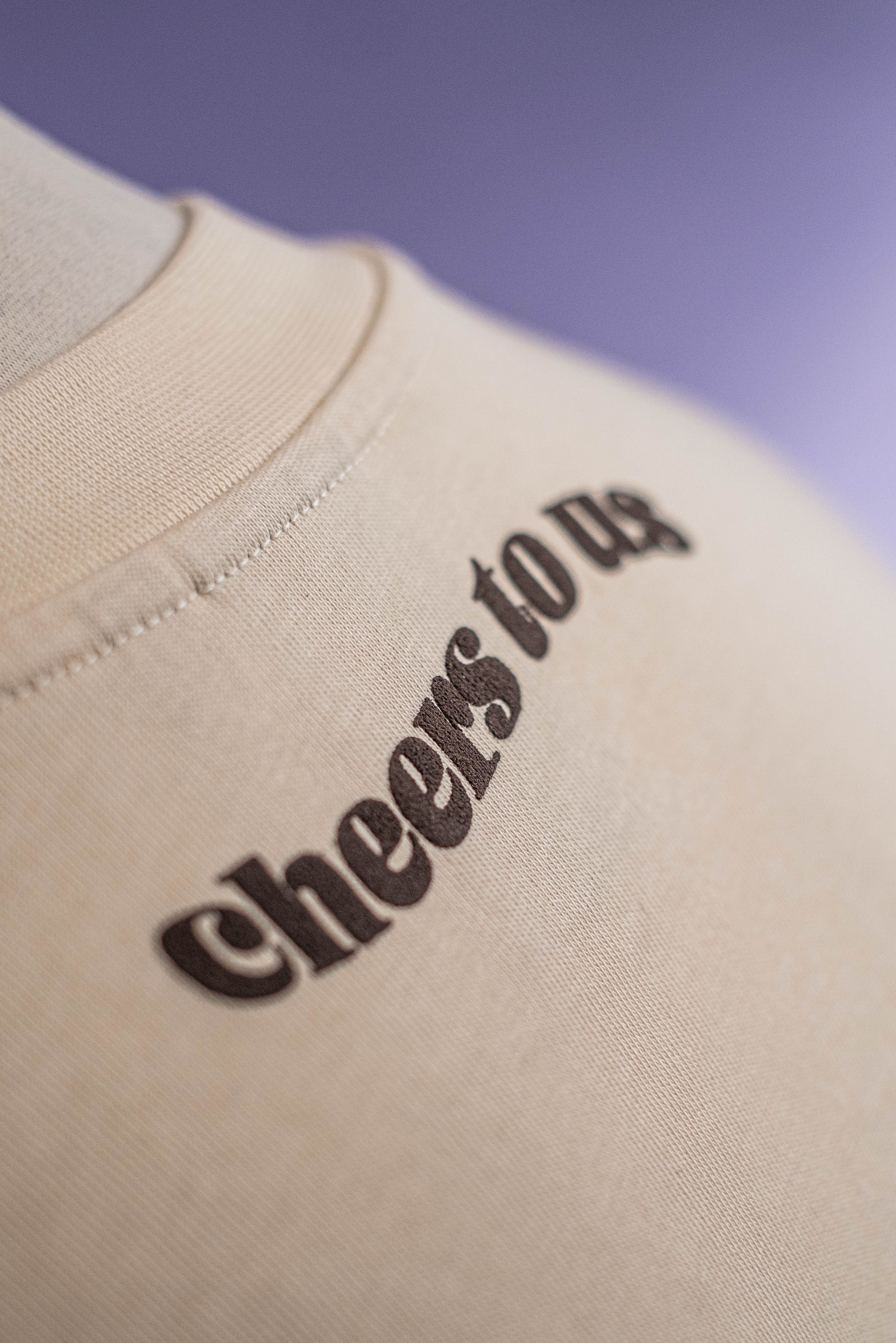 Oversized Tee „Cheers to us“ - Beige
